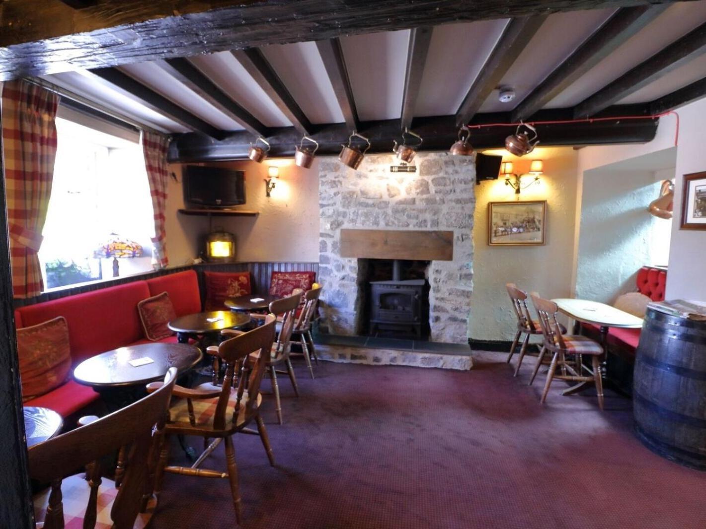 Ye Olde Cheshire Cheese Inn Castleton  Buitenkant foto