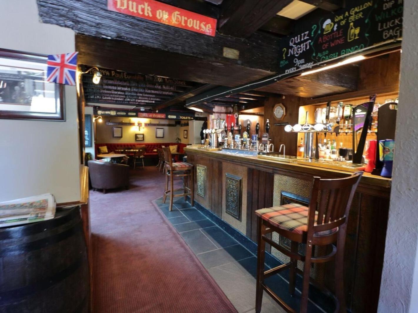 Ye Olde Cheshire Cheese Inn Castleton  Buitenkant foto