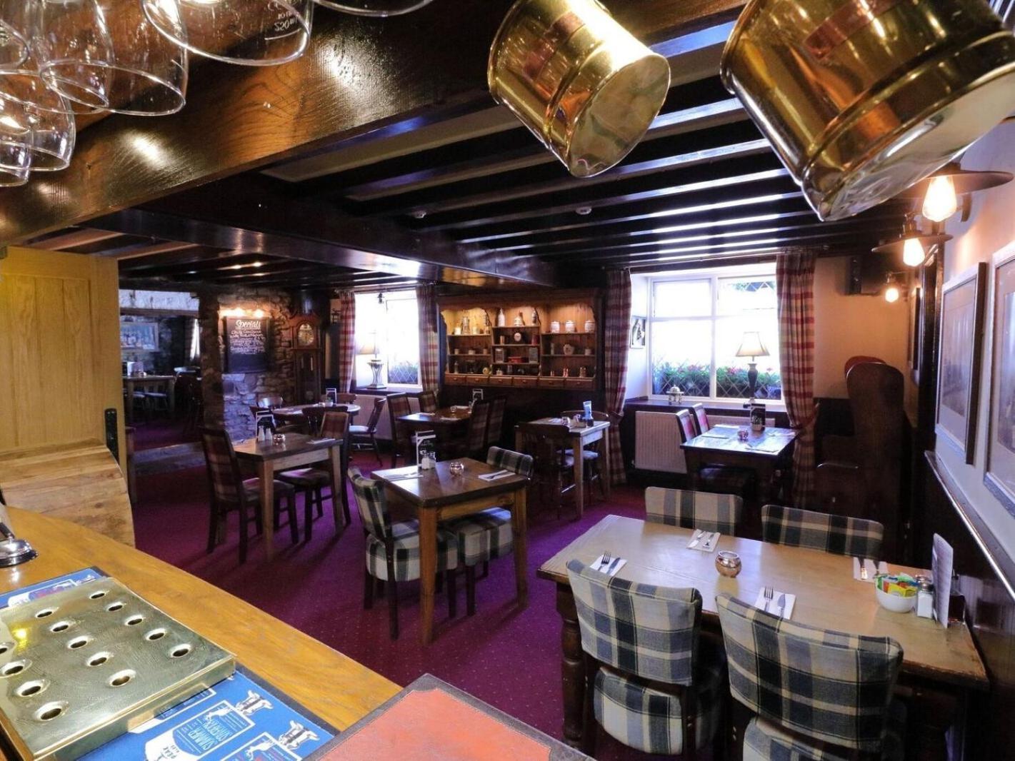 Ye Olde Cheshire Cheese Inn Castleton  Buitenkant foto